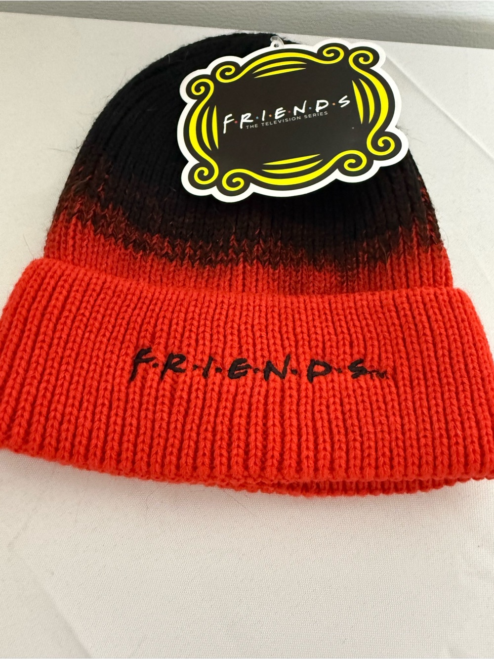 FRIENDS Red to Black Ombre Cuffed Knit Beanie toque